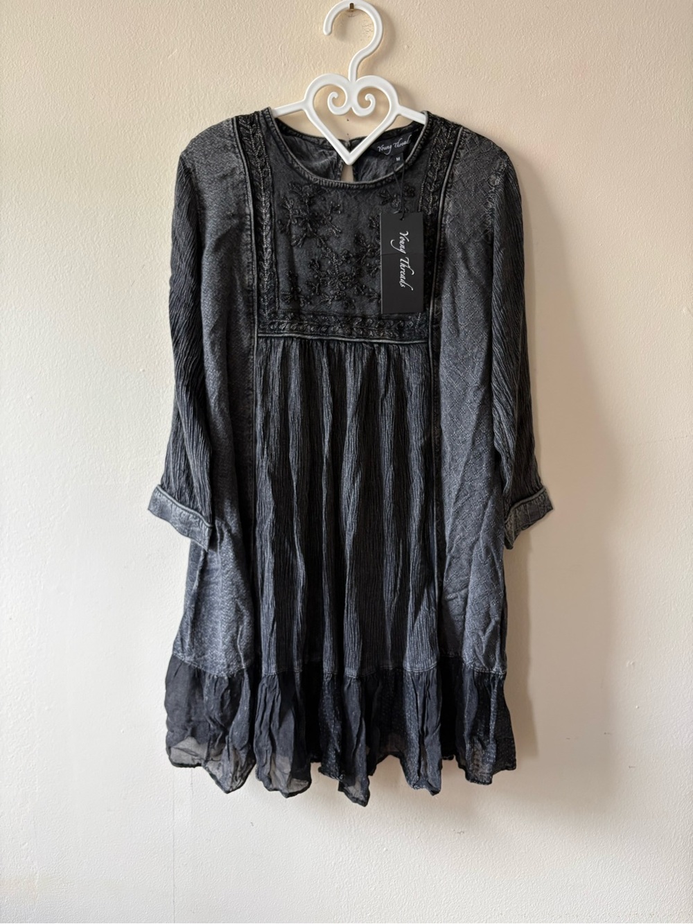 NWT Young Threads Charcoal Boho Embroidered Long-Sleeve Peasant Top - M